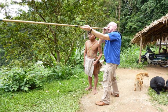 Orang Puthi am Blasrohr