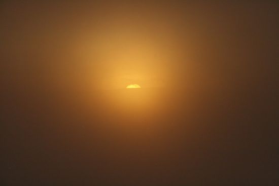 Sonnenaufgang im Nebel