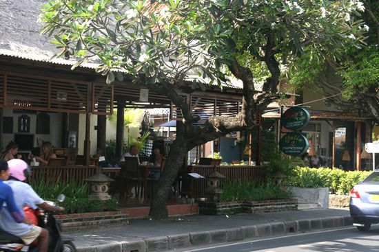 Yulia 2 in Sanur