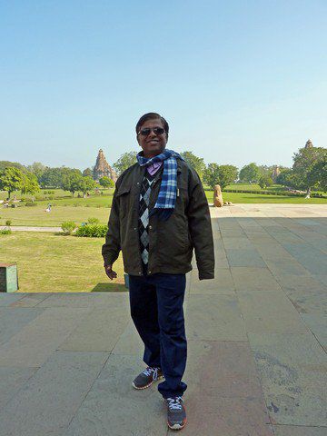 Unser Guide in Khajuraho Khar Sanjay Kumar
E-Mail: sanjayk2869@rediffmail.com
Wir können ihn nur weiterempfehlen.