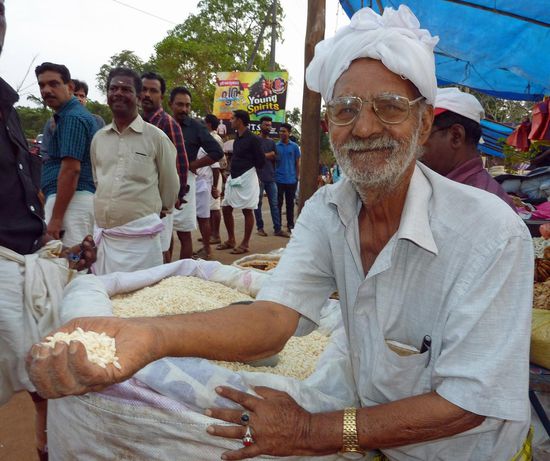 Reischips direkt aus dem Jutesack