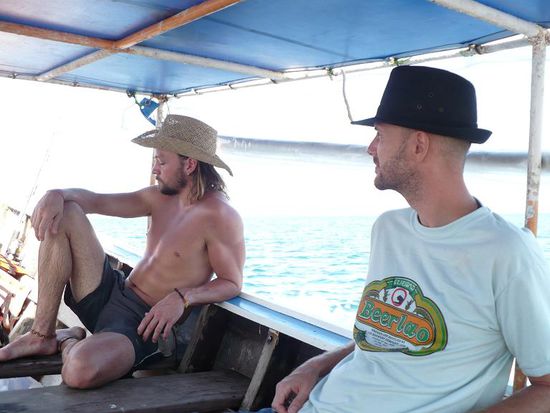 Daniel (aus Schweden) und Markus auf dem Weg den groessten Fang ihres Lebens zu machen 