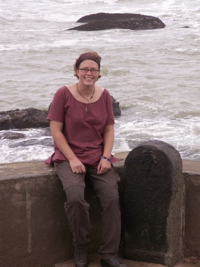 Es stuermt und regnet, aber ich bleib an der suedlichsten Spitze Indiens sitzen! 