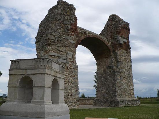 Das Heidentor in Petronell-Carnuntum