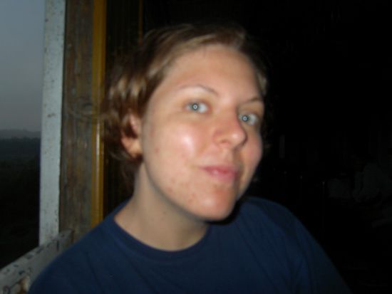 Und so sieht man im eben erwähnten Morgengrauen um sechs nach einer Slow Boat Nacht aus