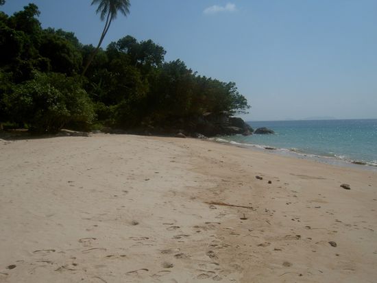 1 Stunde laufen und man ist in einer Bucht mutterseelen alleine. Der Mira Beach.