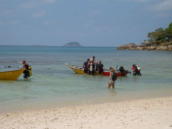 Bilderrätsel: Wo bin ich?! Die erste richtige Antwort gewinnt eine Postkarte aus Kuala Lumpur