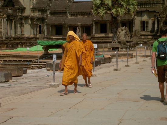 diese Gwaender sollen ganz toll der Hitzt trotzen