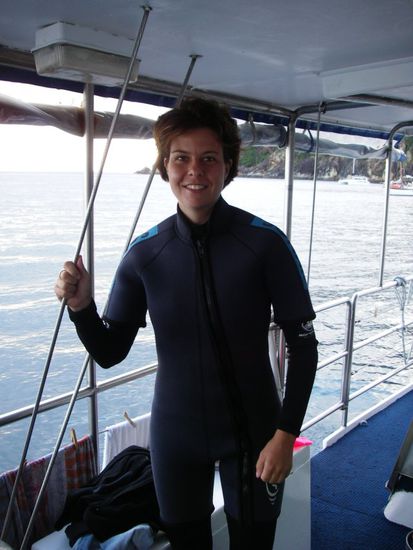 Tatty musste zum schnorcheln auch den Quallenschutz anlegen!