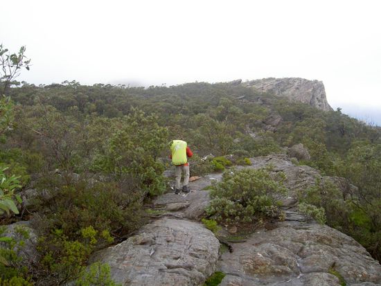 hier waren wir schon ordentlich in Regensachen verpackt