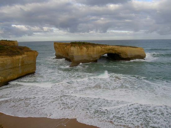 die eingestuerzte London Bridge...