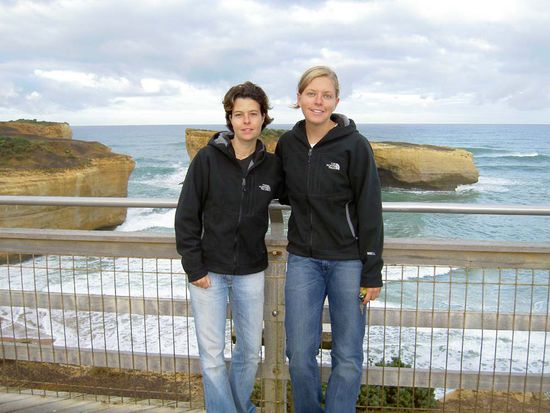 Partnerlook - schoen peinlich - unsere suppa neuen Fleecejacken, aber es haette sie sonst nur noch in Lila gegeben