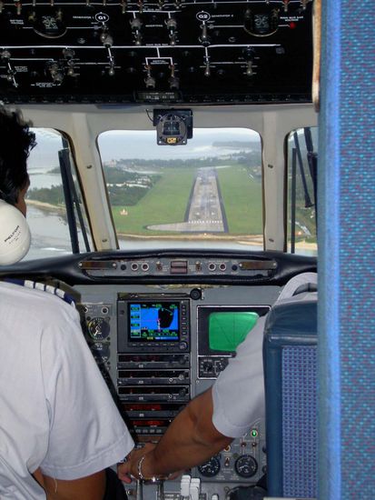 hier landen wir grade wieder auf Rarotonga