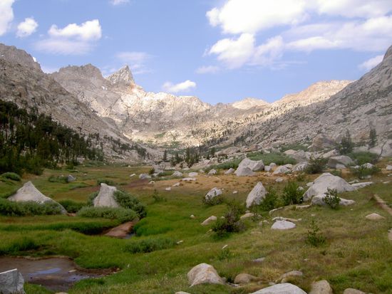 Lost Canyon mit dem Sawtooth Peak im Hintergrund
