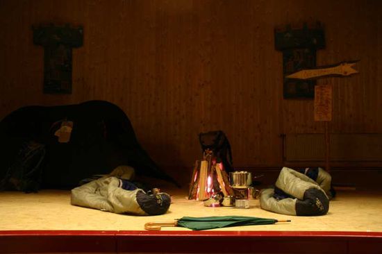 Ist das nicht toll arrangiert? (Der Regenschirm gehört natürlich nicht zum Geschenk - wir wären auch Sauer gewesen!