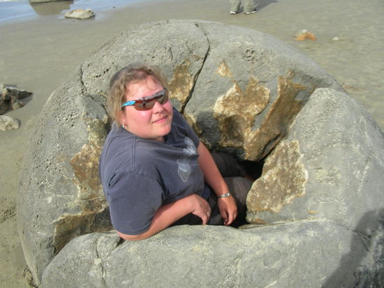 Man kann sich in die Bowlders sogar hineinsetzen!