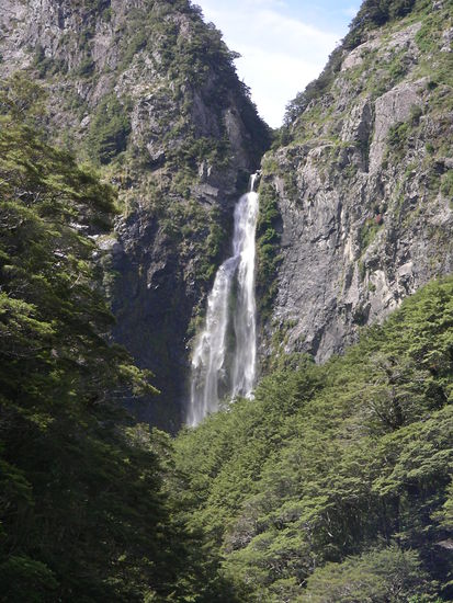 Devils Punchbowl Falls - leider nur vom Fuße aus fotografiert