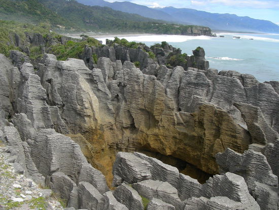 Warum heissen diese Formationenen wohl "Pfannkuchen-Huegel" ???