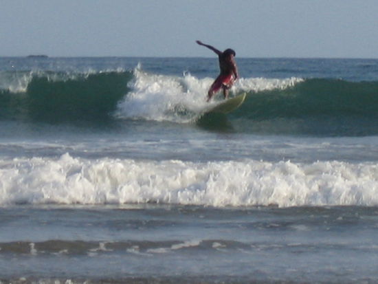 Einheimischer Surfer