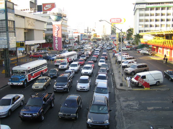 das typische Verkehrschaos