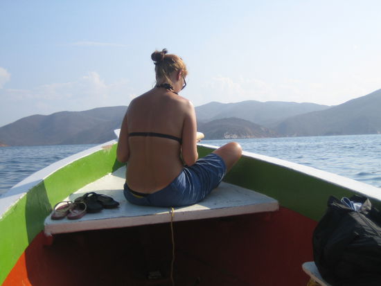 Ich am lesen, waehrend David mit Roger am Fischen war...