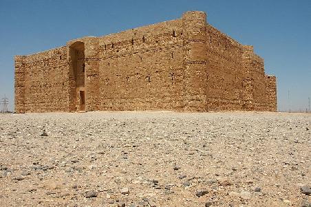 Qasr Kharana, ca 80 km ostwärts Amman