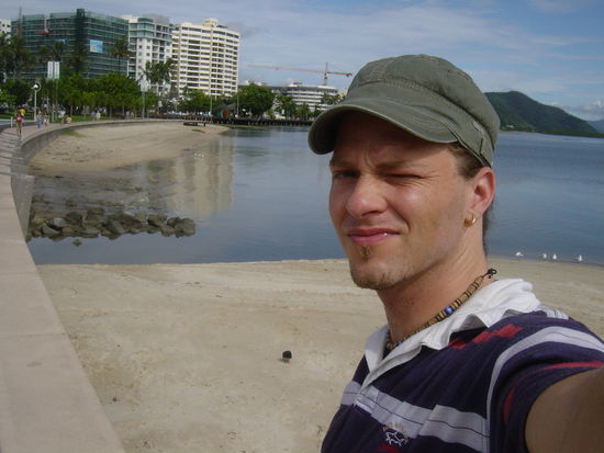 Der Beach von Cairns 
ja wir haben schon schoenere gesehen!!!