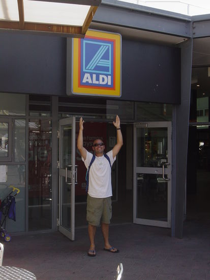 1 Aldi in Australien
(nichts gekauft)