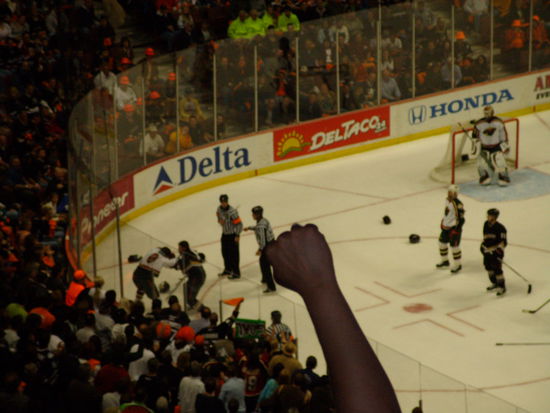 Einer der Kämpfe im ersten Spiel
In den späteren Runden kaum mehr zu sehen. Weiß nicht ob es eine besondere "Freundschaft" zu den Wild gibt? 