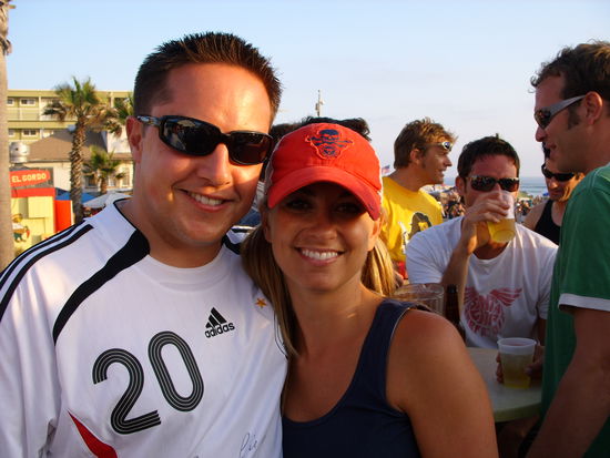 Ich war übrigens mit dem Poldi-Shirt unterwegs. Und da mittlerweile im Lahaina angekommen bei meiner Lieblingskellnerin 