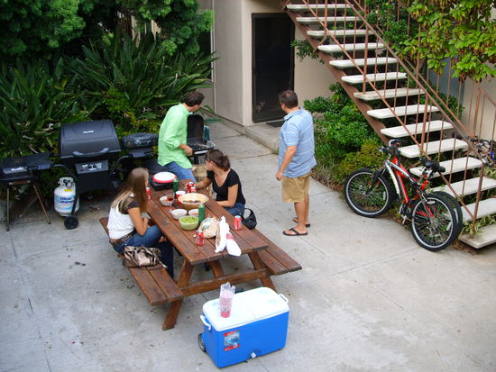 Grillen bei uns im Hof
