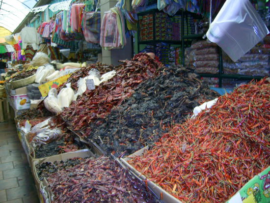 Lauter verschiedene Chillies