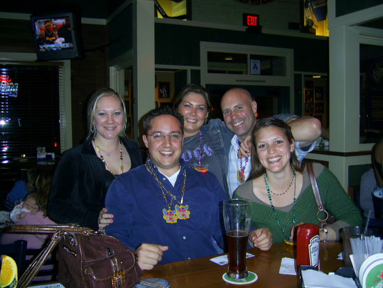 Vor dem Event
Wir haben auch Ketten bekommen allerdings ohne was zu zeigen