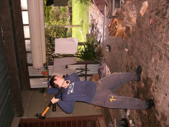 ein regentag: also wurde ein wenig holzgehackt