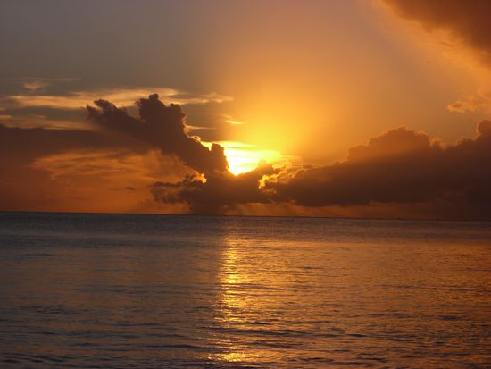 unser erster sonnenuntergang auf den inseln...