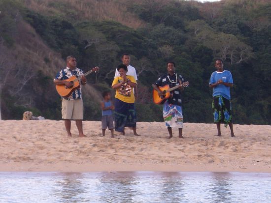 Empfang auf Waya Island!