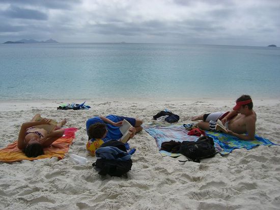 waeren mit sonne bestimmt traumhafte fotos geworden! der sand war einfach so weich und weiss....zum dahintrauemen...