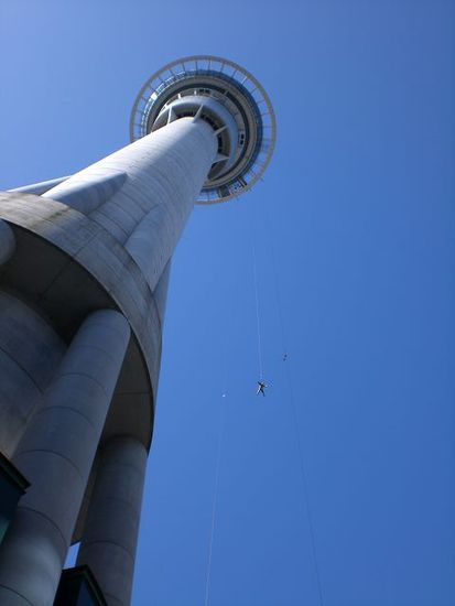 skytower jump...aber keiner von uns