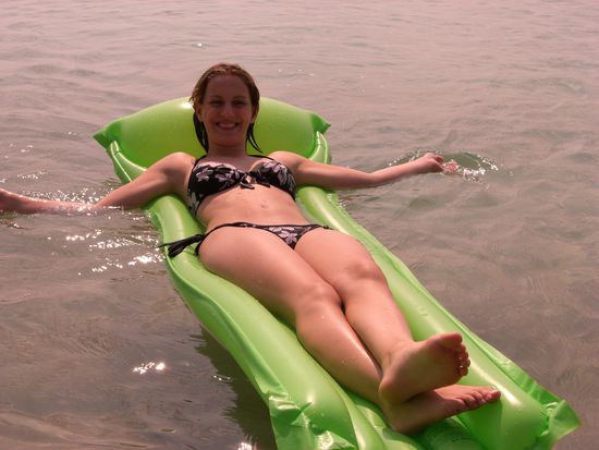 Luftmatratze gemietet, geplanscht und Sonne getankt