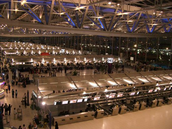 riieesssiger Flughafen...das plus nochmal 3 weitere Etagen...