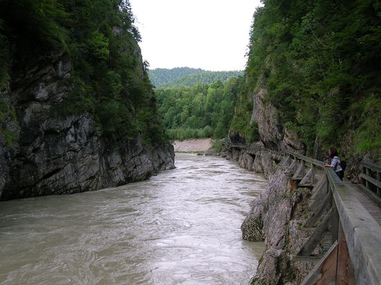 Abseits der üblichen Touristenpfade in der Kripp-Klamm (Hirschsprungschlucht)