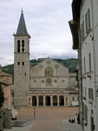 Blick auf den Duomo Santa Maria Assunta in Spoleto
