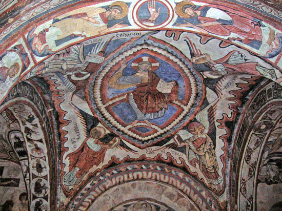 "Sixtinische Kapelle der Romanik"
so genannt wegen der ausdrucksvollen Malereien