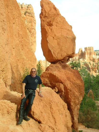 Bryce Canyon - "balanced rock"