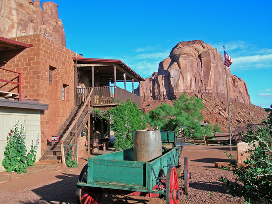 Gouldings Hotel: Auch wenn es nicht ganz billig ist, sollte man hier übernachten. Schon John Wayne übernachtete hier, während der Aufnahmen für seine Filme, die hier gedreht wurden.