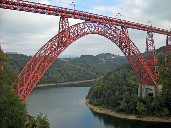 Viadukt von Garabit - 564 m lang und 123 m hoch