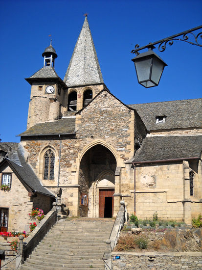 Kirche St. Fleuret in Estaing