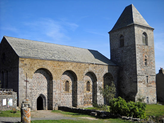 Aubrac - romanische Kirche "Notre Dame des Pauves"
