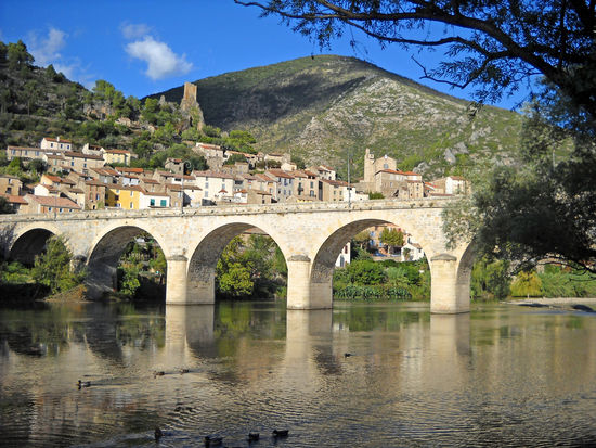 Roquebrun am Fluss Orb