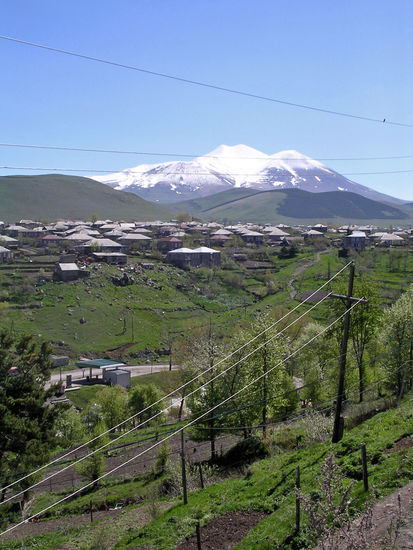 Schneebedeckte Berge - Georgien